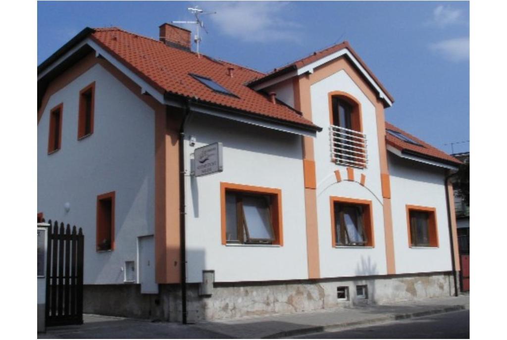 Hotel Harmony Hall Hradec Králové Zewnętrze zdjęcie